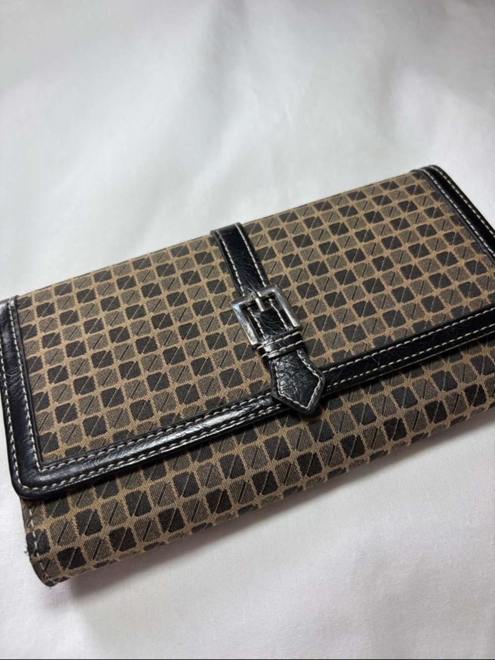 Classic Brown Patterned Women’s Wallet Tri Fold - Picture 2 of 4